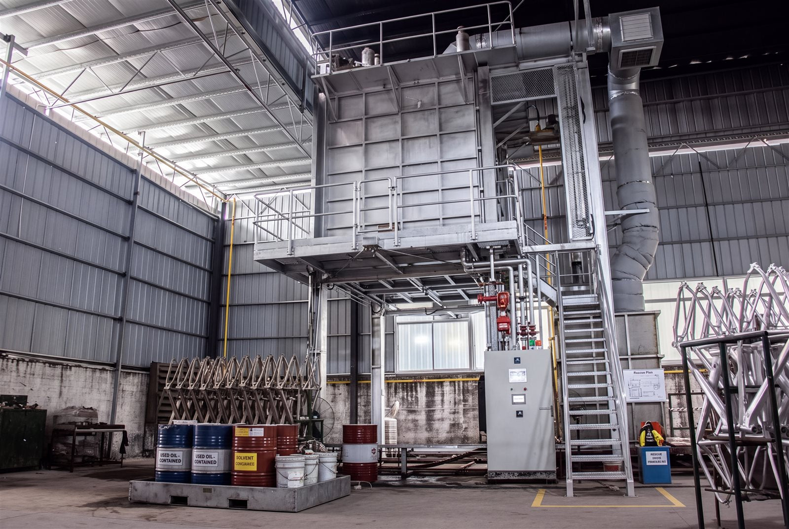 Process chamber and bicycle frames in the factory