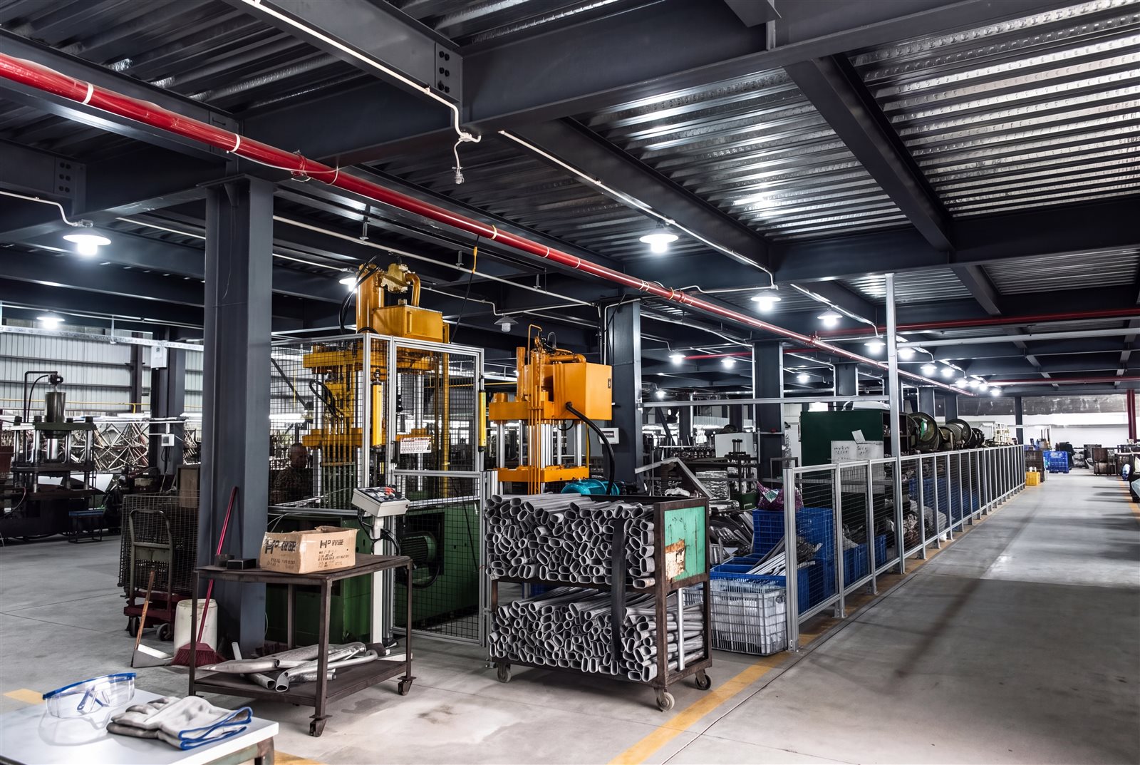 Hydraulic presses on the factory production floor